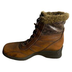 Naturalizer Women's Vintage Brown Leather Lace Boots